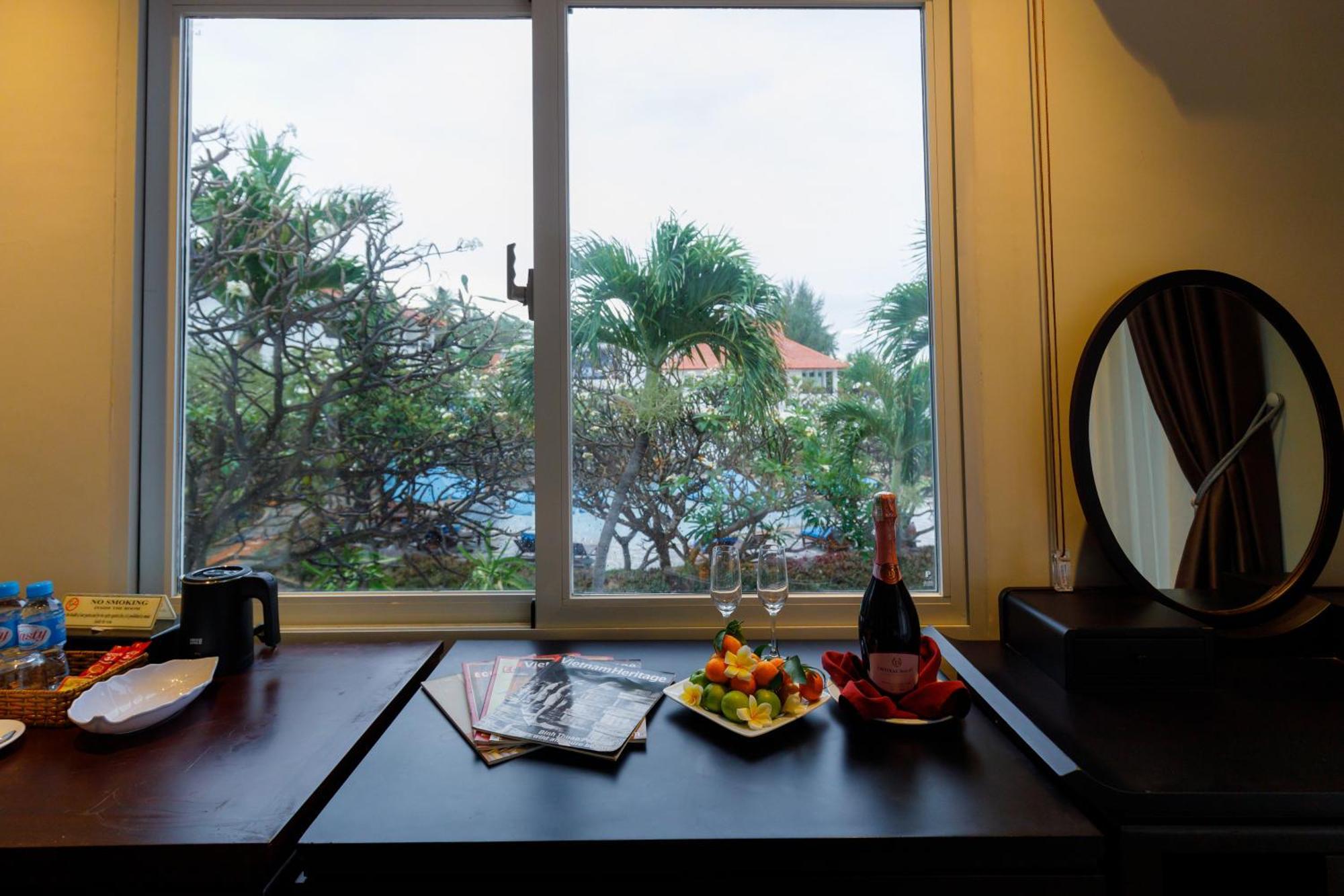Le Aqua Resort & Spa Phan Thiet - Swiss Village Resort & Spa Mui Ne Exterior photo